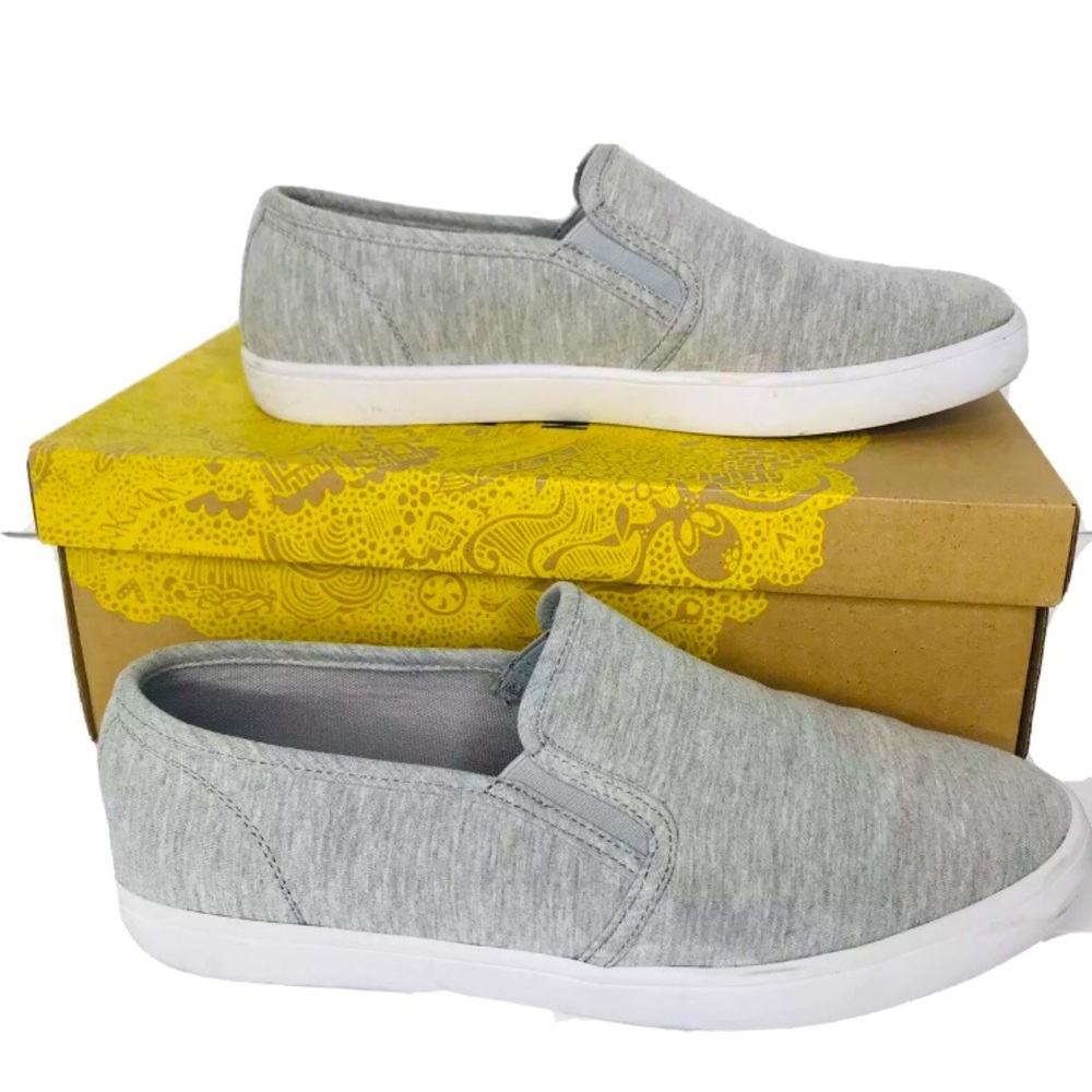 Mix No. 6 Gray & white slip on sneaker size 8